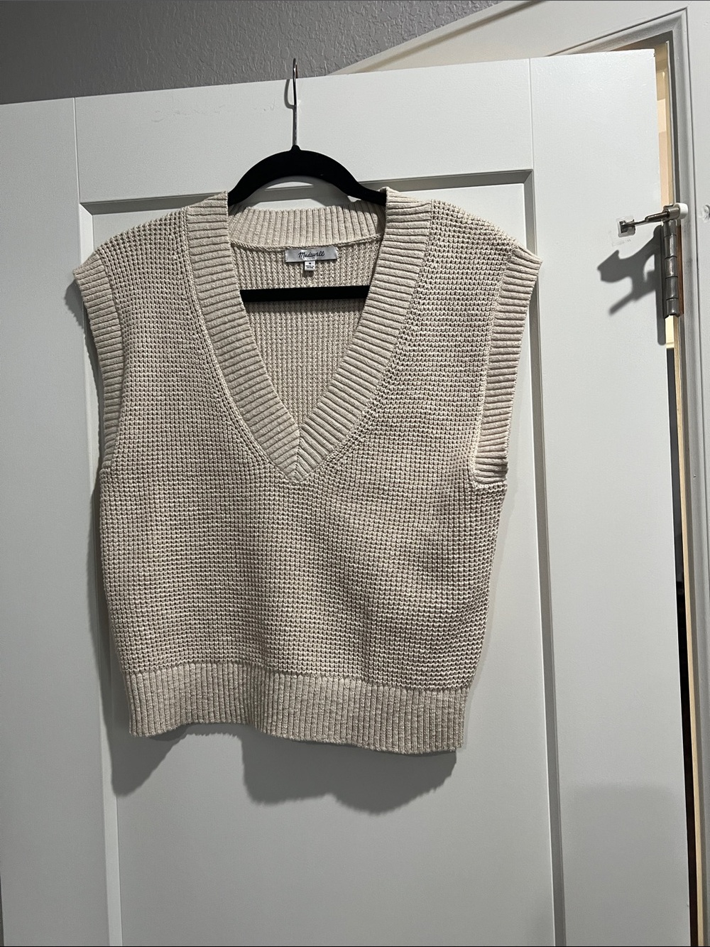 Madewell Cream V-Neck Sleeveless Knit Vest